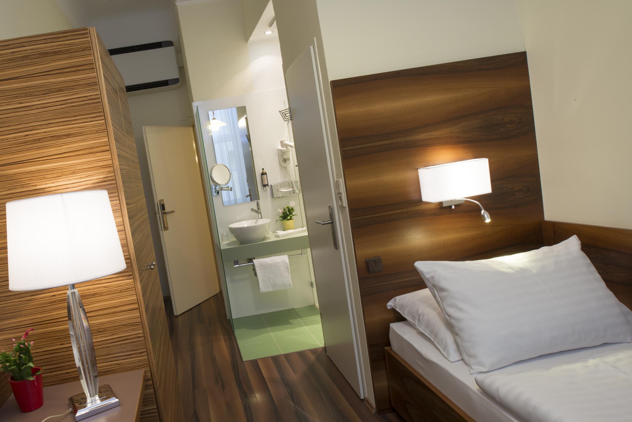 וינה Hotel Wandl מראה חיצוני תמונה