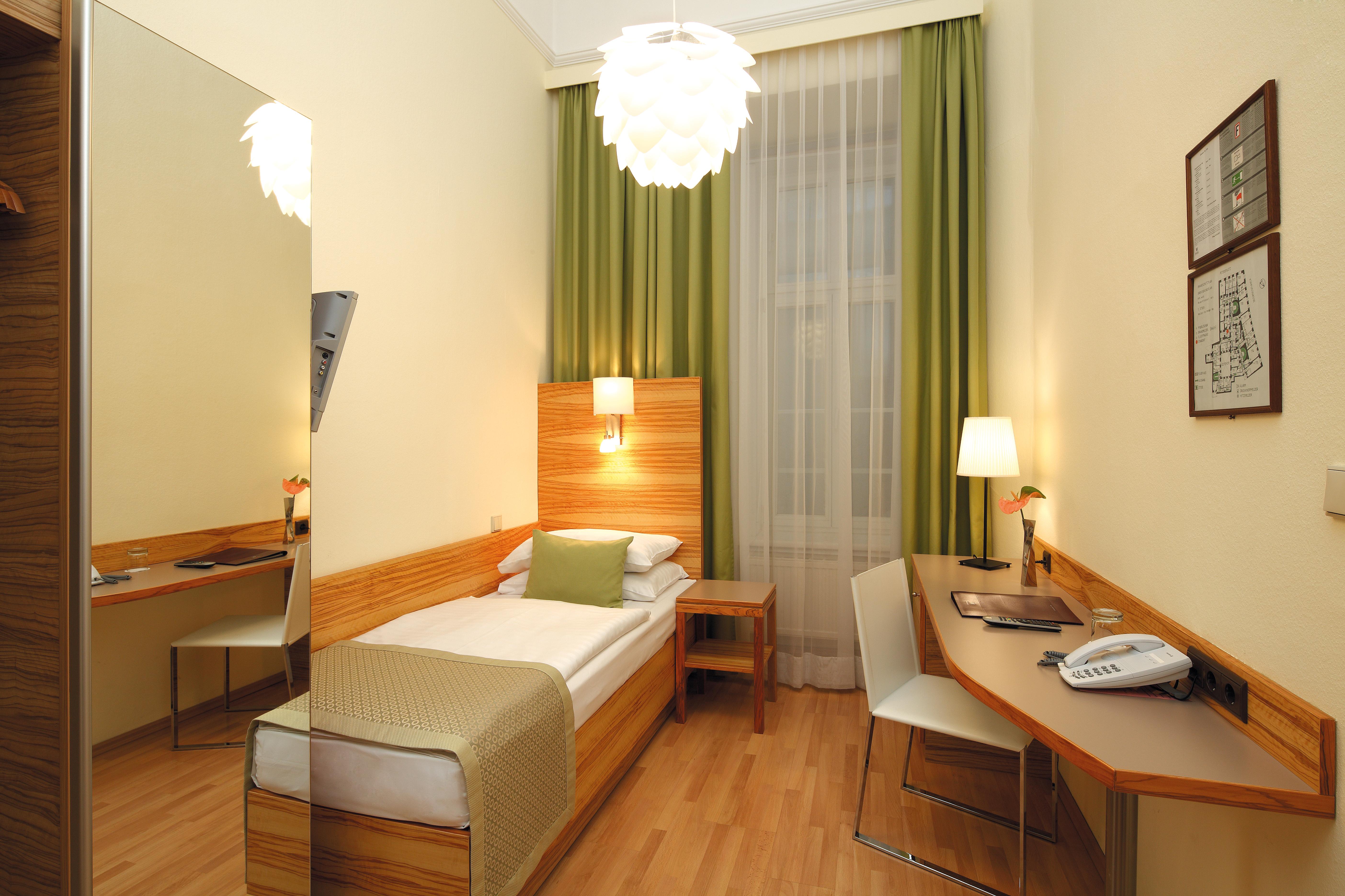וינה Hotel Wandl מראה חיצוני תמונה