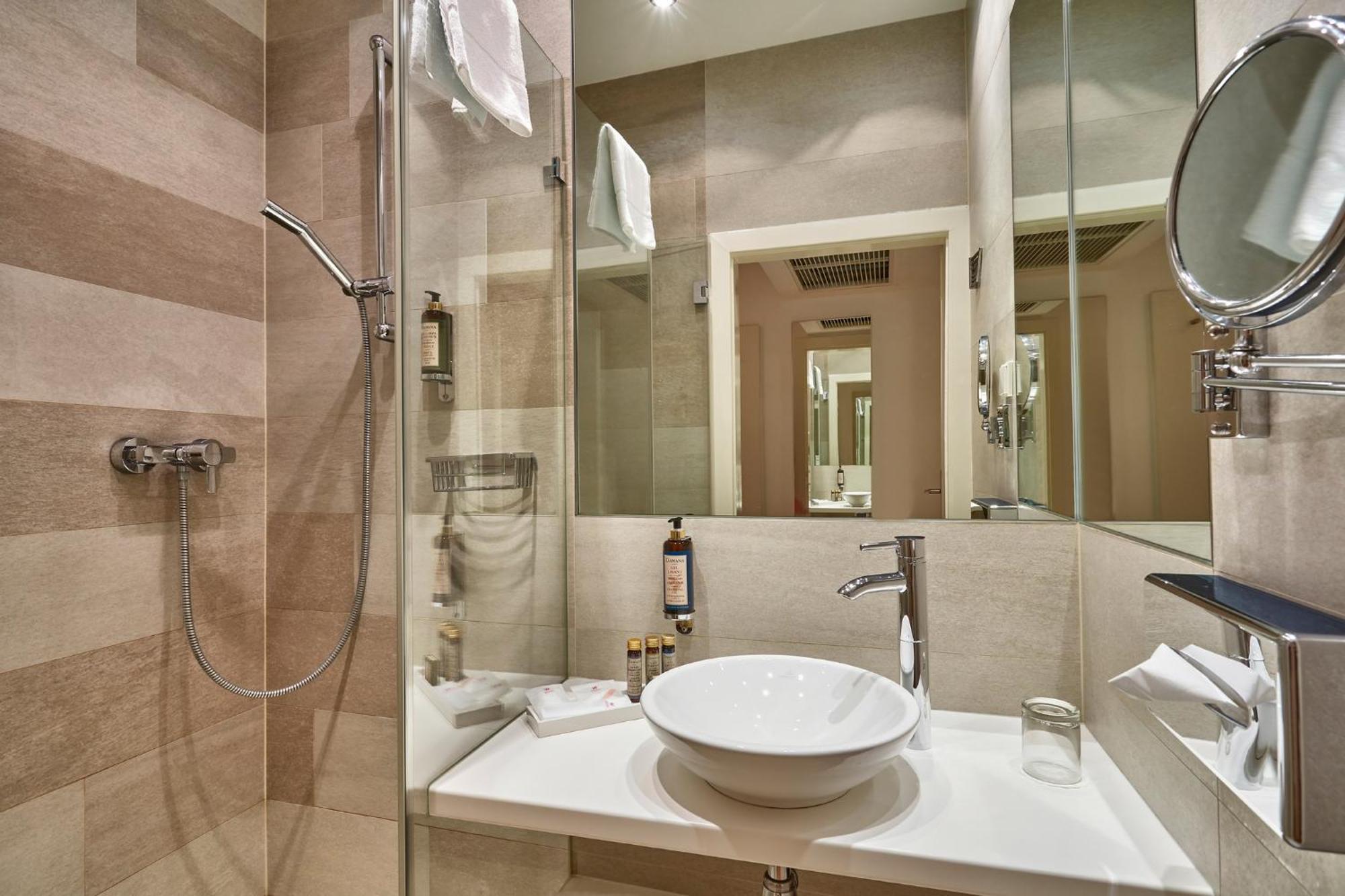 וינה Hotel Wandl מראה חיצוני תמונה