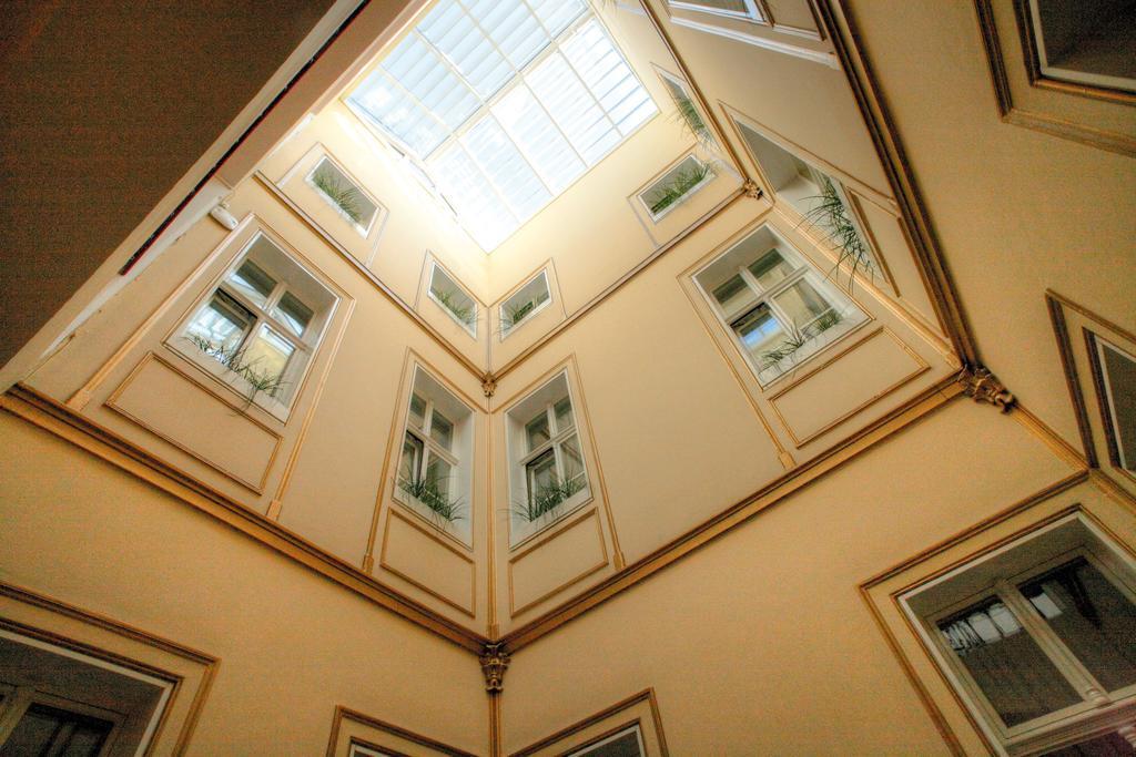 וינה Hotel Wandl מראה חיצוני תמונה
